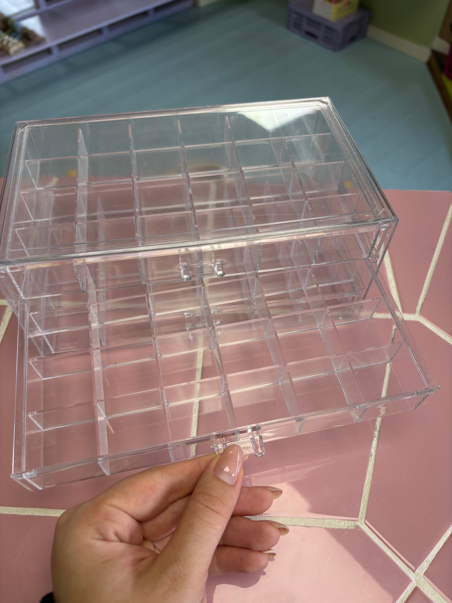 Inventar salg - akrylbox