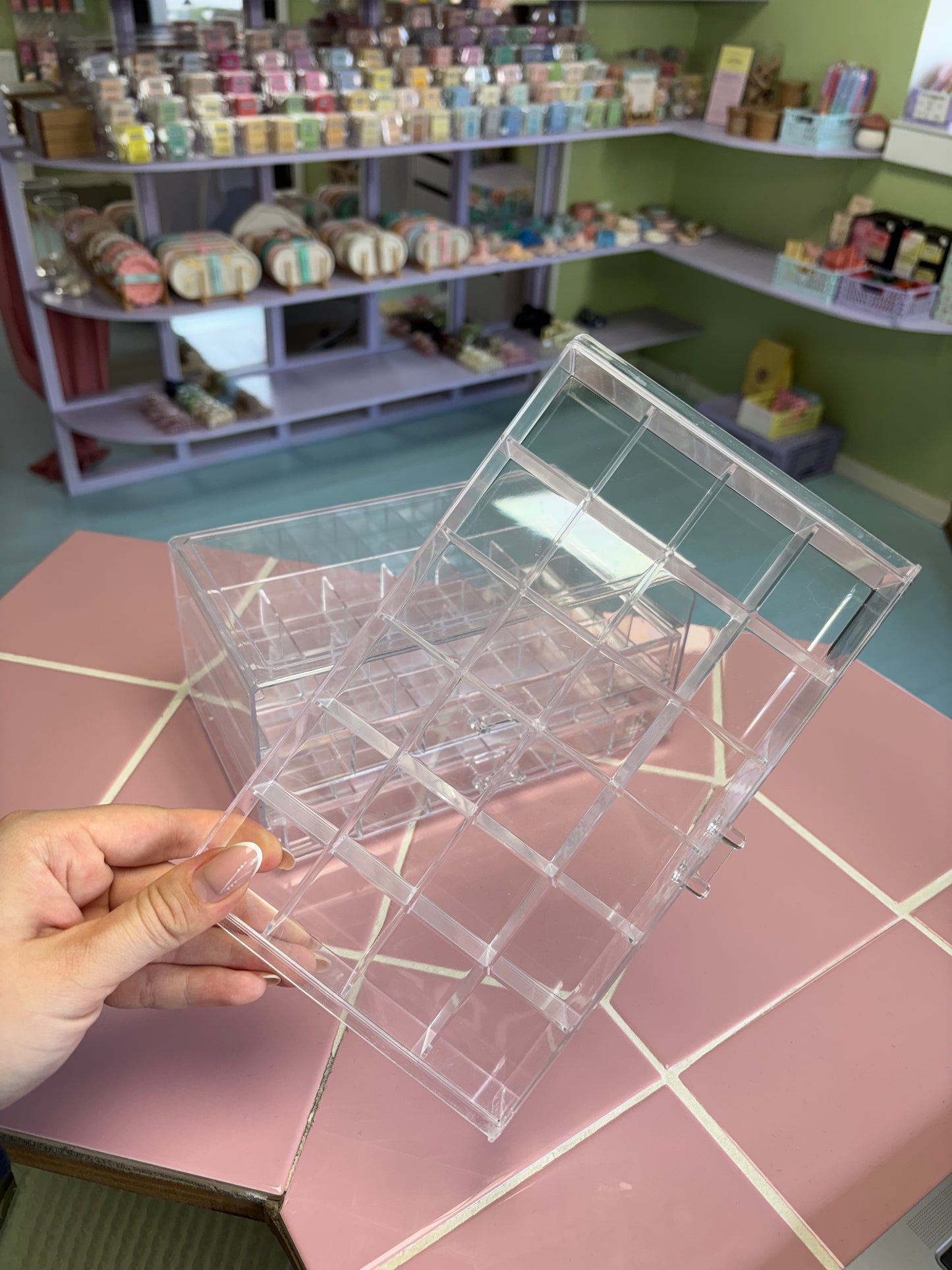 Inventar salg - akrylbox